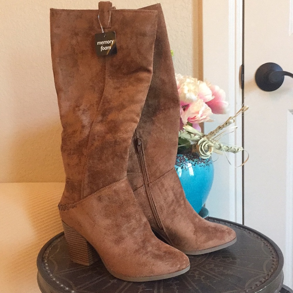 👢 NIB Gorgeous Boots 👢